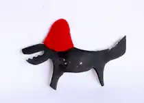 Svart ulv med rød lue: Foto: Privat